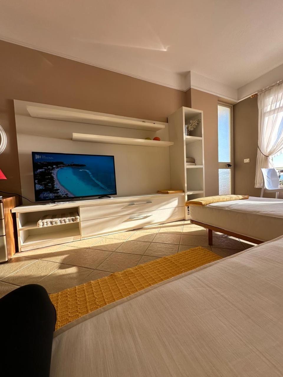 Beach View! Seaside Apartment ドゥラス エクステリア 写真
