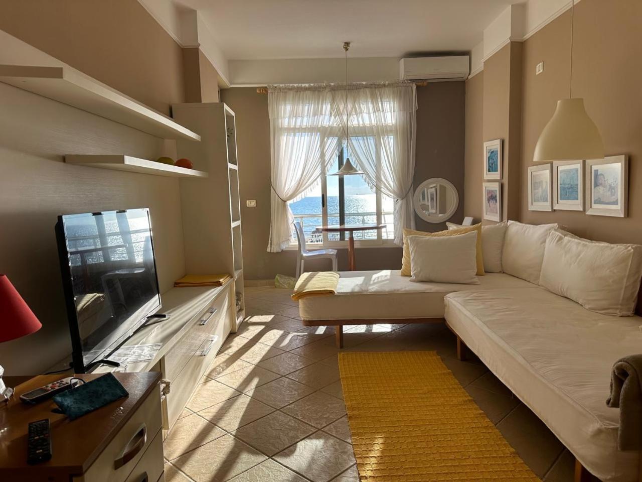 Beach View! Seaside Apartment ドゥラス エクステリア 写真